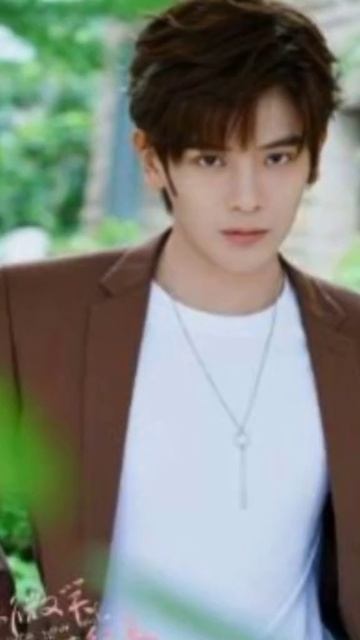 Лу Юэ смотреть онлайн