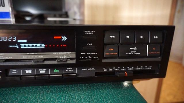 AKAI GX-R60 в черном исполнении. смотреть онлайн