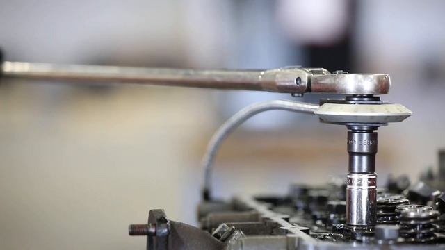 DEUTZ Power Centers and Service Centers are on it! смотреть онлайн
