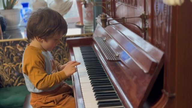 Творческий поис продолжается