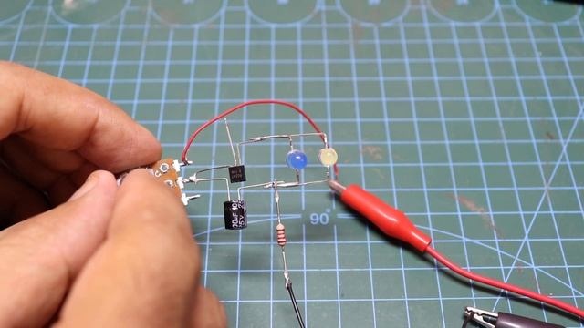 Simple & Helpful Projects / you can make at Home смотреть онлайн