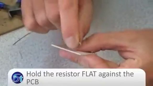 How to Solder a Resistor to a PCB EEE ZONE смотреть онлайн