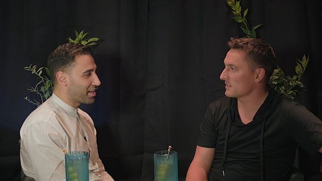 BETWEEN TWO YUZU PILOT WITH LUCA MISSAGLIA смотреть онлайн