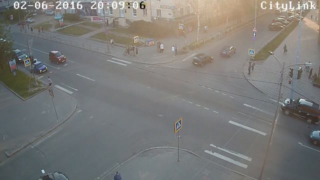 Июньские странности смотреть онлайн