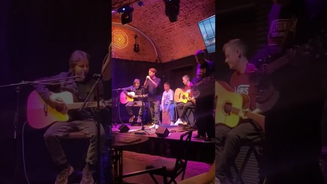 Minor Mind x 21PIONEERS в Градов бар (live) смотреть онлайн