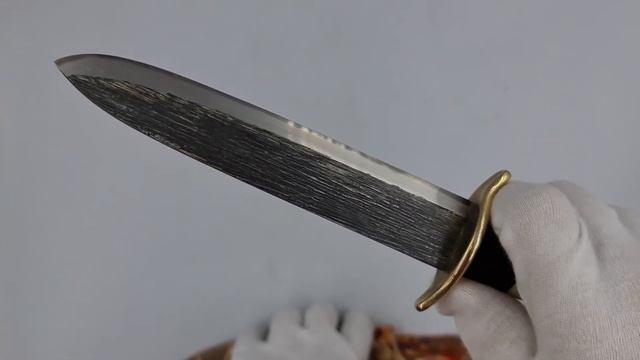 Японский охотничий нoж Сюрёто Jōsaku мастерская Kodaimatsu период Сёва смотреть онлайн