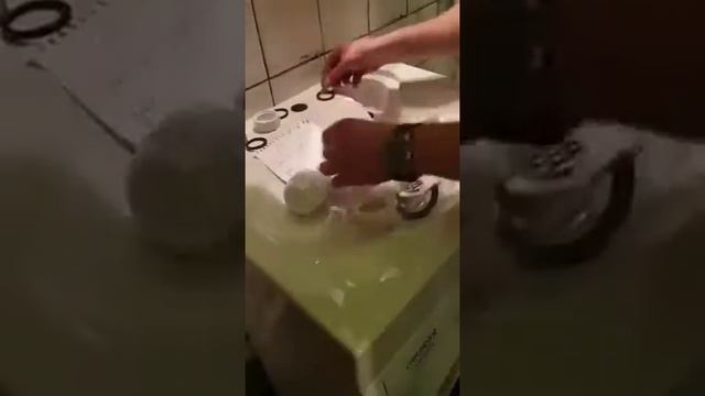 Замена умывальника. Ремонта нет а умывальник крутой ))) смотреть онлайн