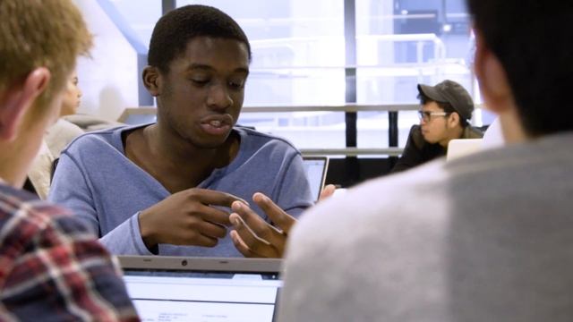 Redesign Your Thinking at UNSW Business School - Felix and Martin's stories смотреть онлайн