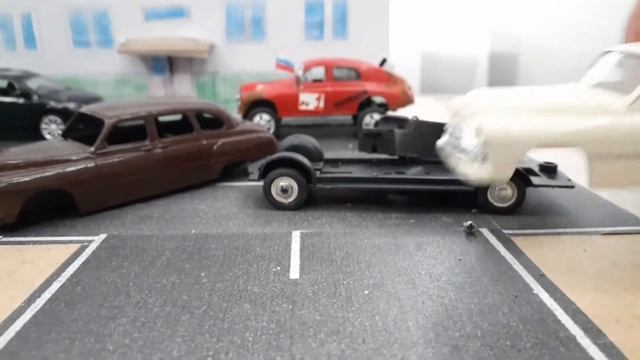 Город в масштабе 1:43 #2 смотреть онлайн