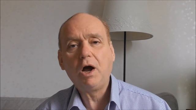 C1 Intro to how to get customers/buyers. Business course смотреть онлайн
