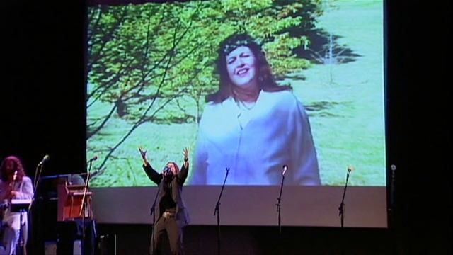 JESUS HAS TWO MOMMIES, "Floating Away" смотреть онлайн