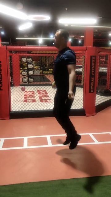 Поздравляю всех со снятием ограничений с фитнес клубов)) смотреть онлайн