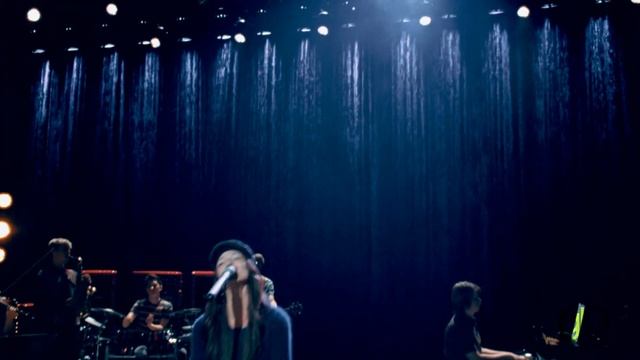 New York State Of Mind (Marley's Solo) (Studio Version/Edit) — Glee 10 Years смотреть онлайн