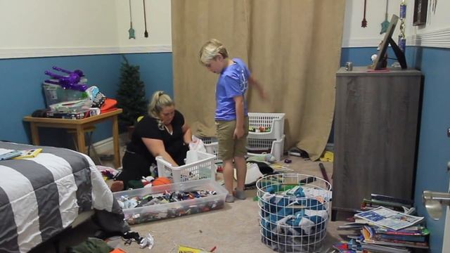 Clean And Organize With Me L 2019 L SAHM L Messy Room Declutter