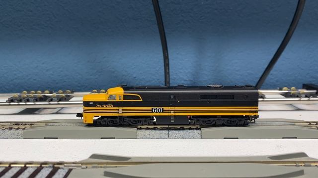 Kato N Scale PA with ESU LokSound using Aztec Manufacturing DCC/Sound Frame смотреть онлайн