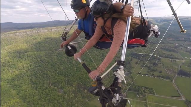 Lindsay Gray Tandem Hang Gliding at Lookout Mountain Flight Park смотреть онлайн