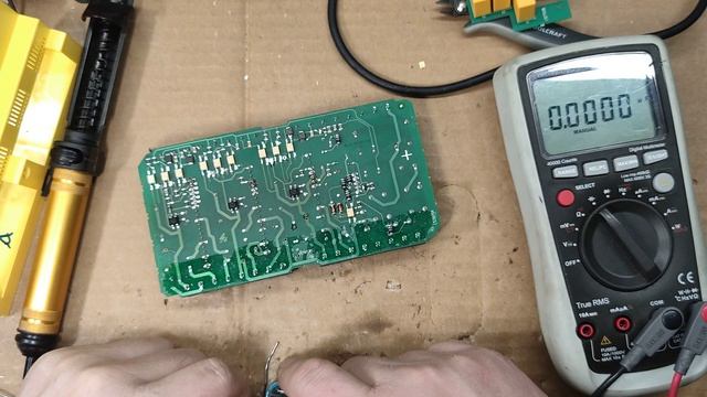 Bender Steuergerät zur Spannungsüberwachung SUE487 V1 Rep. bzw. fit machen für die nächsten 15 Jahr смотреть онлайн