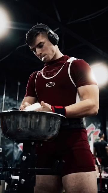 595lbs Squat at 19 Years Old 186LBS смотреть онлайн