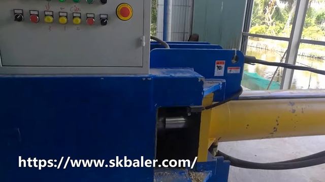 Barley straw automatic baler China, barley straw press machine for sale, automatic baling machine. смотреть онлайн