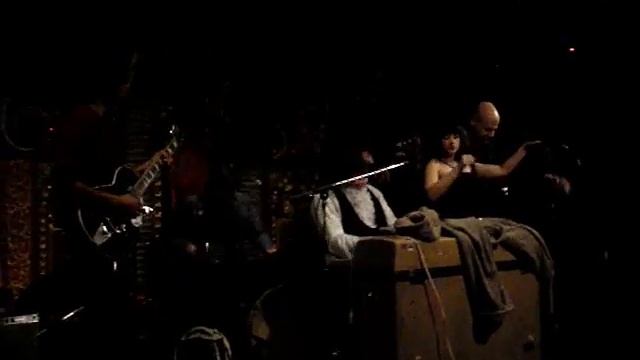 Quazar and the Bamboozled Breaking My Heart смотреть онлайн