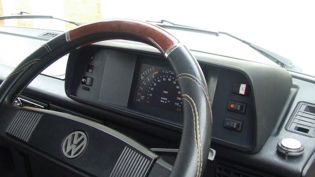 Volkswagen VW T3: Digital instrument cluster/dash смотреть онлайн