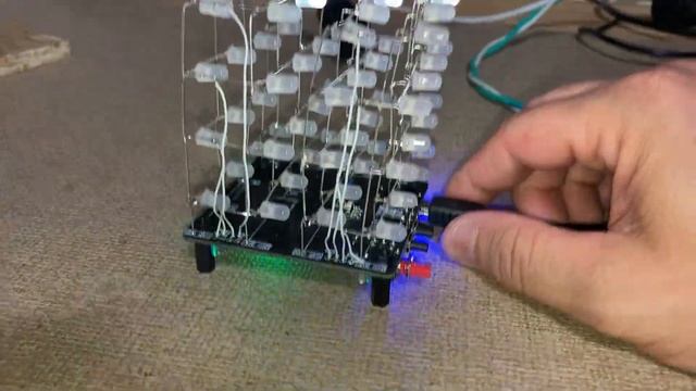 4x4x4 LED 3D Light Cube In Action смотреть онлайн