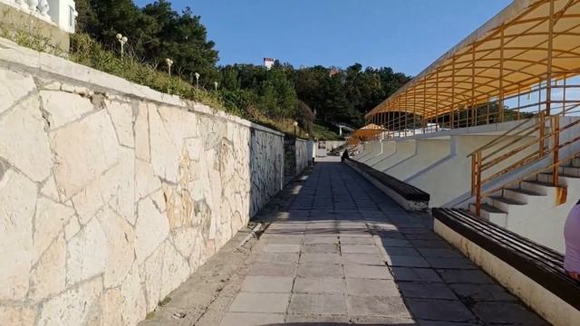 Китайская прогулка c Алишанда лаоши (薄纳亚历山大) смотреть онлайн
