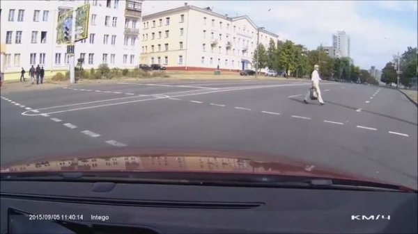 Видеорегистратор Intego Parrot