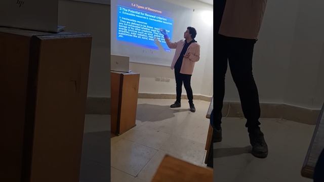 Economic Resources: Types of Resources (Presentation skills) смотреть онлайн