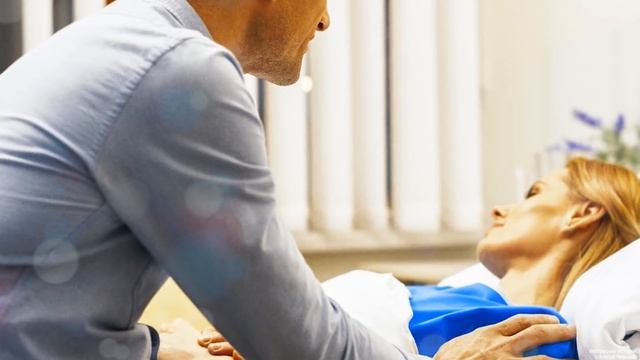 Заступившись за дедушку, девушка попала в неприятную ситуацию, и удивилась, когда к ней пришел… смотреть онлайн