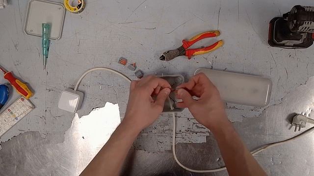 схема подключения выключателя и светильника смотреть онлайн