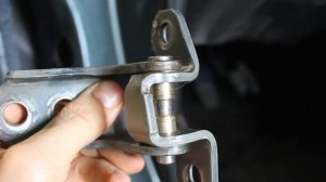 Провисли двери camry 30. Ремонт дверных петлей авто со снятием двери