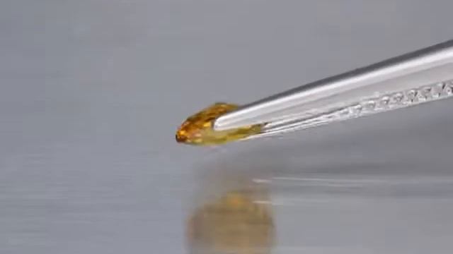 0 39ct 5 6x4 4mm VVS Oval Natural Unheated Yellow Tourmaline, Mozambique смотреть онлайн