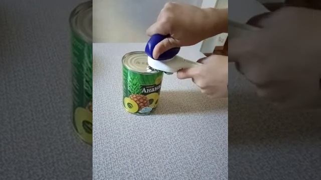 Как работает открывалка Tupperware Can Opener. смотреть онлайн