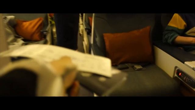 FLYING BUSINESS CLASS | SYD -- HKG -- TPE смотреть онлайн
