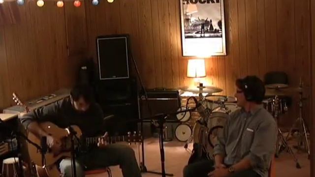 Martinez and Guthrie - "Home" смотреть онлайн