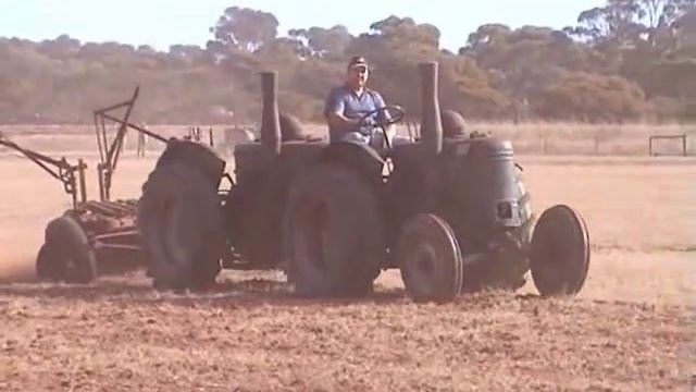Tandem Hitched tractors in Australia смотреть онлайн