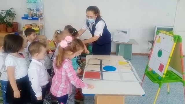 "Айгөлек" ортаңғы тобы Білім беру саласы: Таным. Бөлімі: Математика негіздері смотреть онлайн
