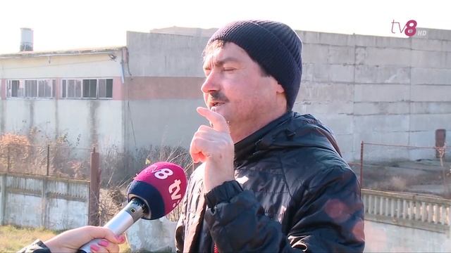 Жители села Кукоара против строительства цеха по фасовке минеральных удобрений смотреть онлайн