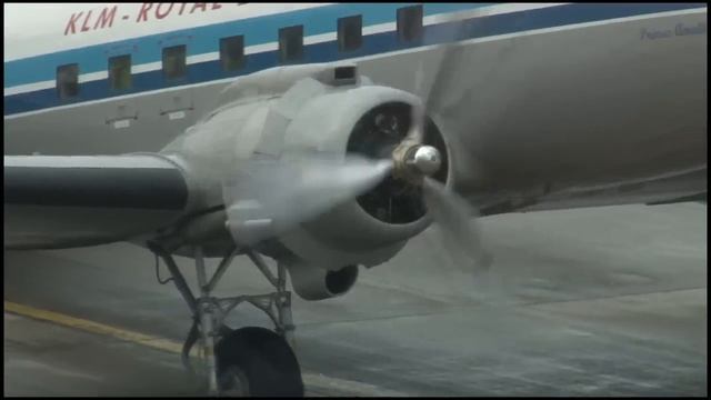 KLM DC-3 visits Glasgow International Airport. смотреть онлайн