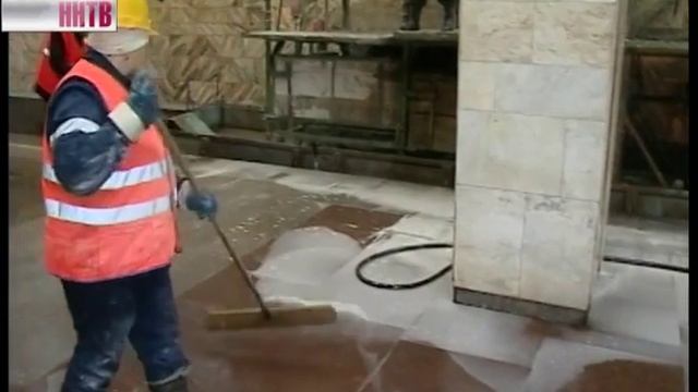 Что происходит в метро после его закрытия смотреть онлайн