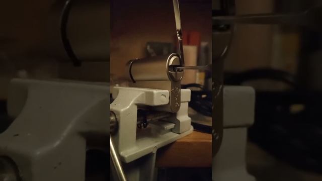 Вскрытие mul-t-lock interactive отмычками смотреть онлайн