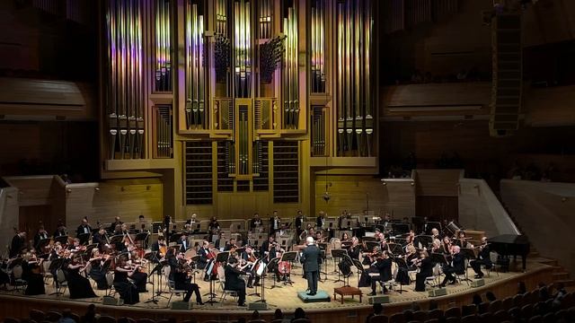 Открытие XVIII концертного сезона Московского международного Дома музыки смотреть онлайн