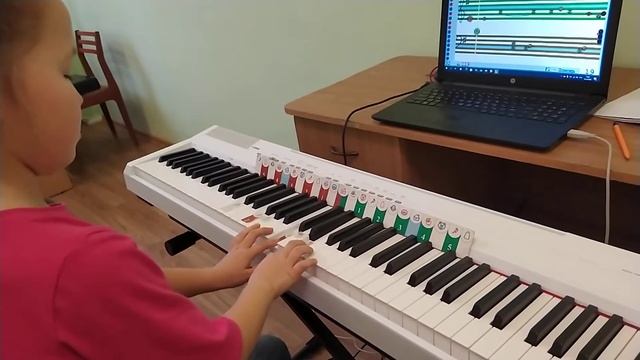 Учимся читать ноты с программой софт Моцарт, Света, 7 лет смотреть онлайн