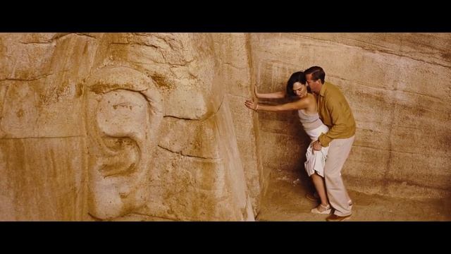 Gal Gadot Hot Kissing Scene  Hollywood Best Kissing Scene  Gal Gadot 