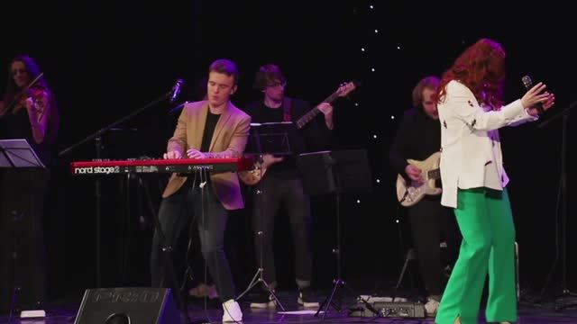 Анна МАЛЫШЕВА - Лестница