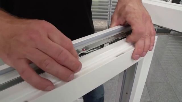 Установка створки и регулировка Roto NT Designo смотреть онлайн