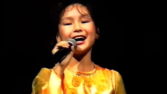 Гала концерт "Ыллыыр о5о саас-2003". 17:00 ч. концерт смотреть онлайн