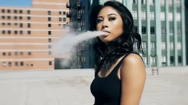 VO Tech’s VIA 240, DUAL BATTERY 240 WATT VAPE MOD WITH INTERCHANGEABLE SHELL COVERS смотреть онлайн