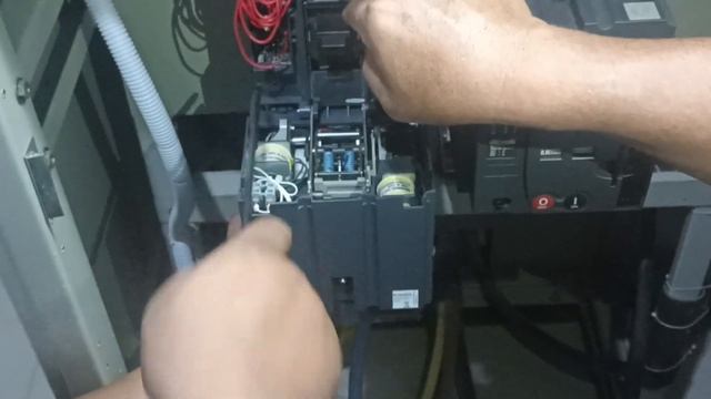 Pemasangan Motorized MCCB || Compact NSX400/630 || LV432641
